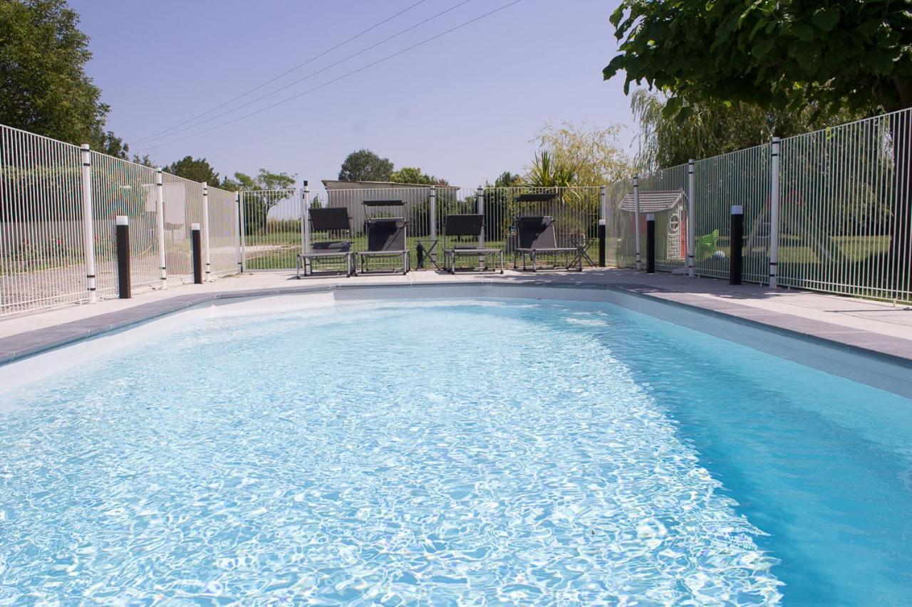 Bed and Breakfast Le Charhido Saint-Fort-sur-Gironde Exteriér fotografie