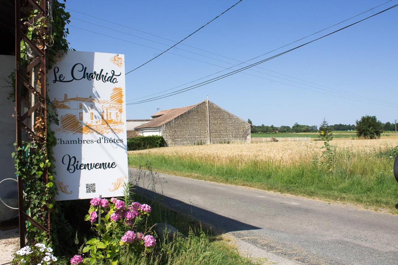 Bed and Breakfast Le Charhido Saint-Fort-sur-Gironde Exteriér fotografie