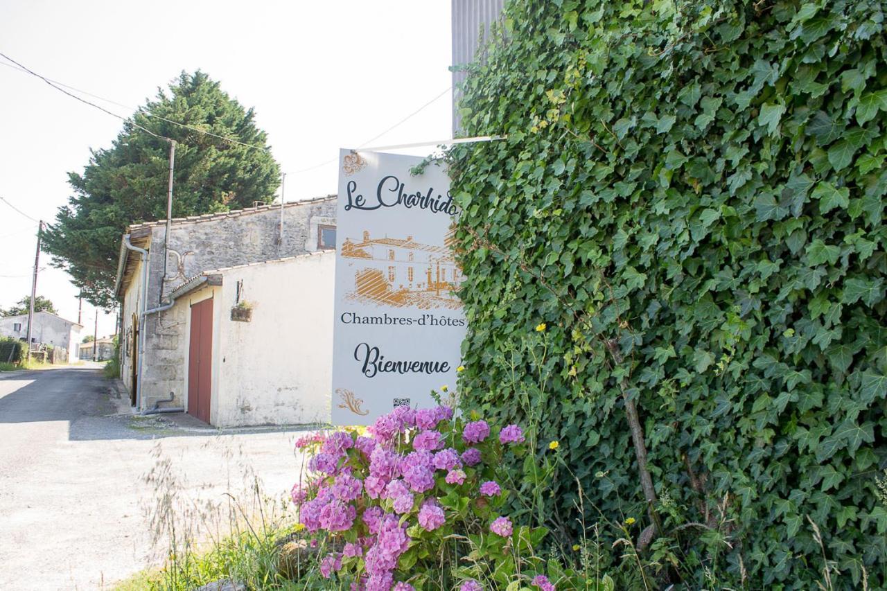 Bed and Breakfast Le Charhido Saint-Fort-sur-Gironde Exteriér fotografie